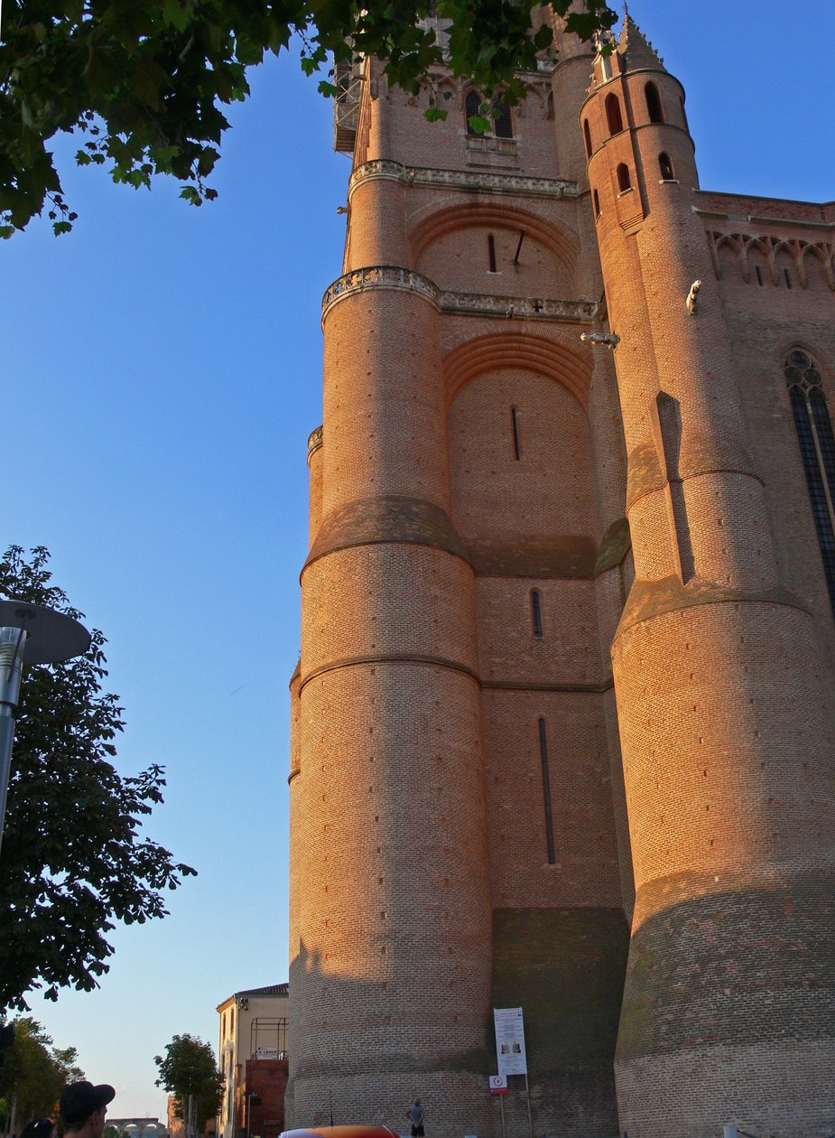 Zobrazující západní věž od French School