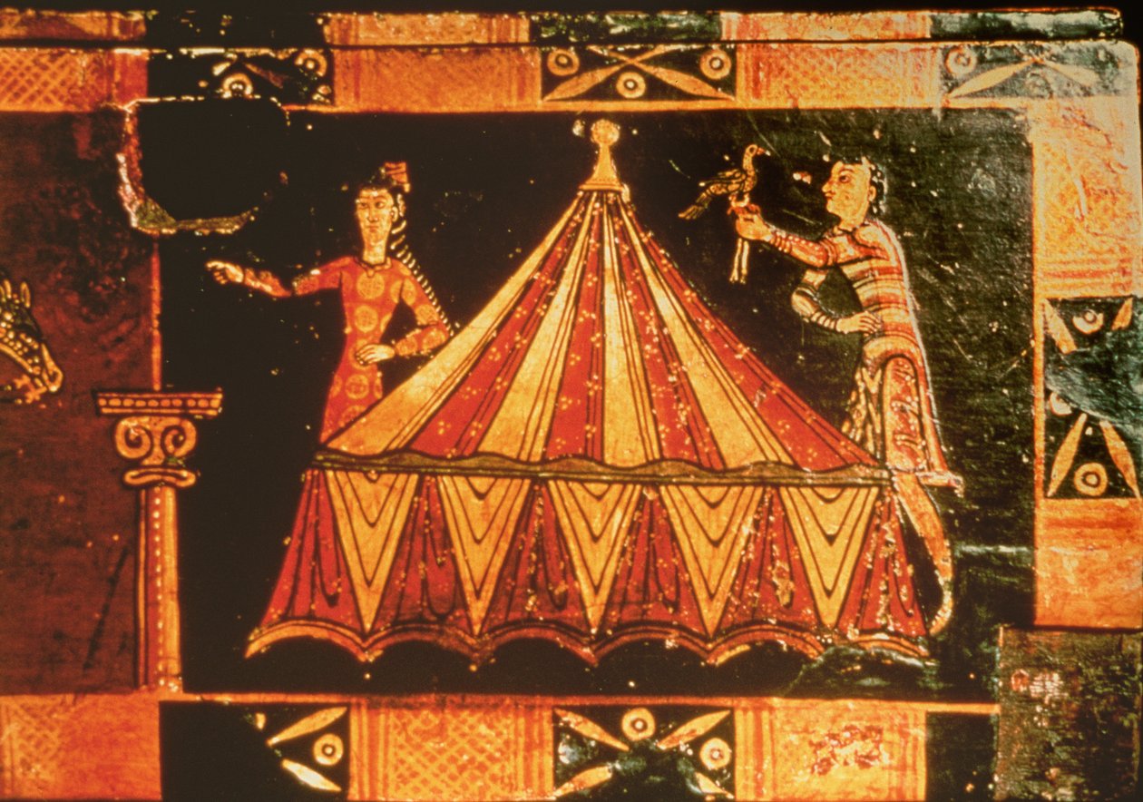 Detail ze svatební truhly zobrazující dvě postavy u stanu (malované pergamenem na dřevě) od French School