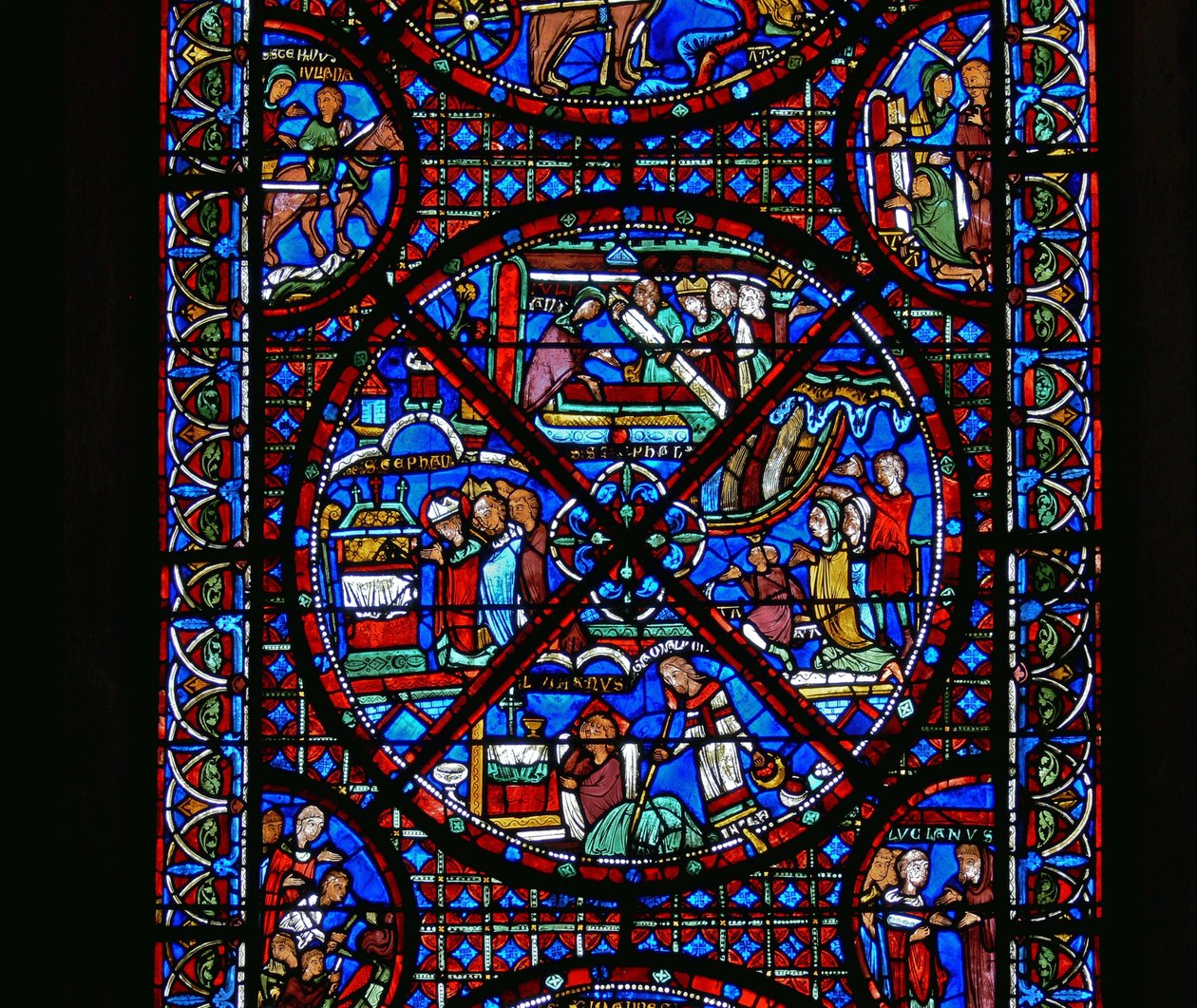 Detail z okna zobrazující výjevy ze života sv. Štěpána od French School