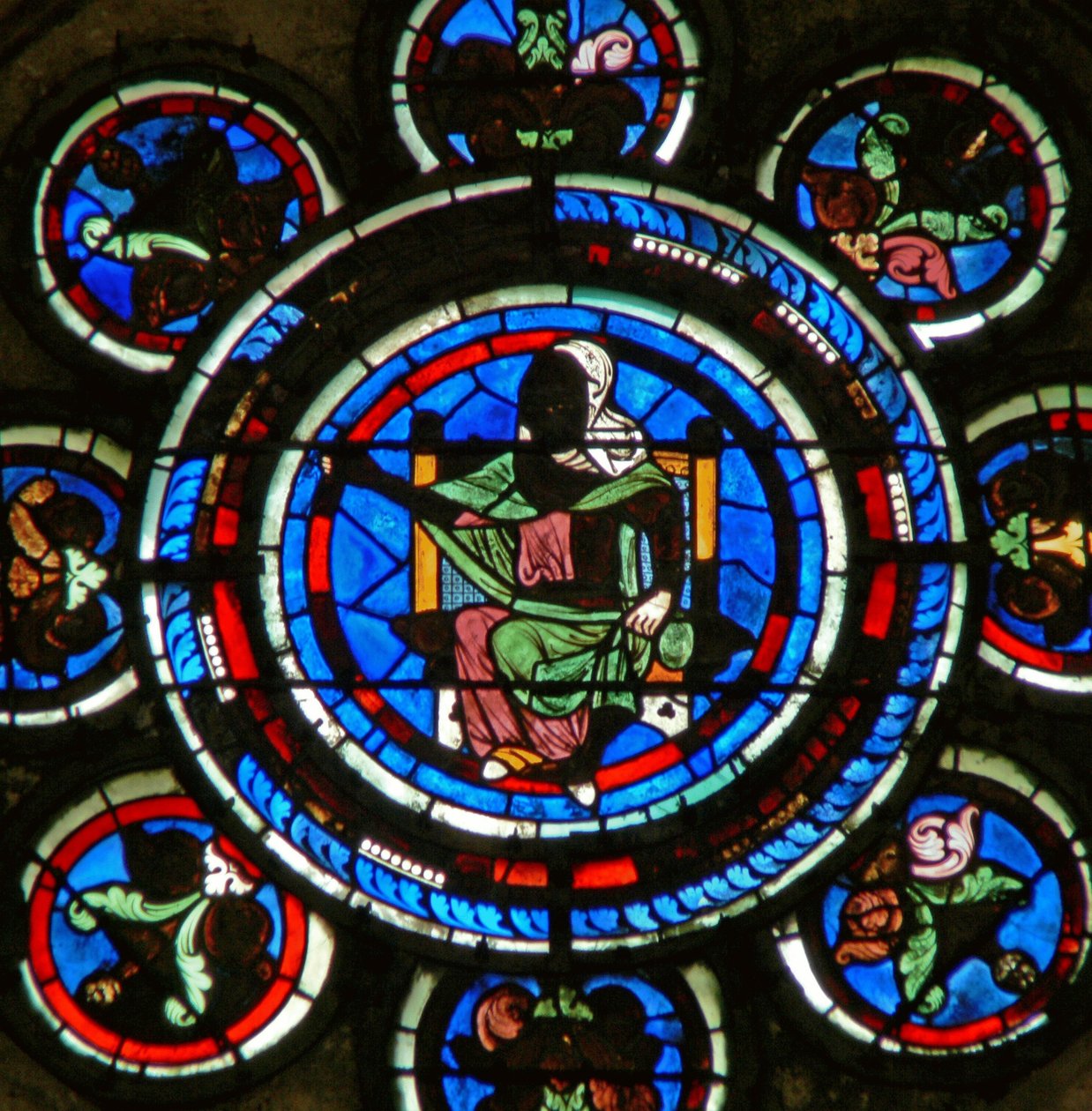 Detail ze severního rozetového okna zobrazující Liberal Arts od French School