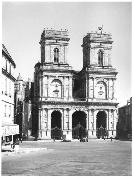 Fasáda katedrály Sainte-Marie od French School