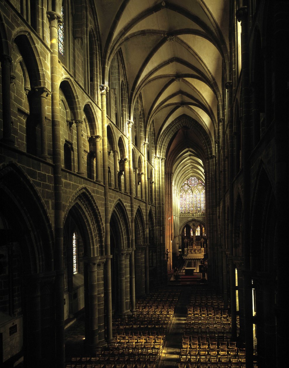 Vnitřní pohled na Cathedrale Saint Samson (Saint-Samson) Dol de Bretagne (Dol-de-Bretagne) (Ille et Vilaine) od French School