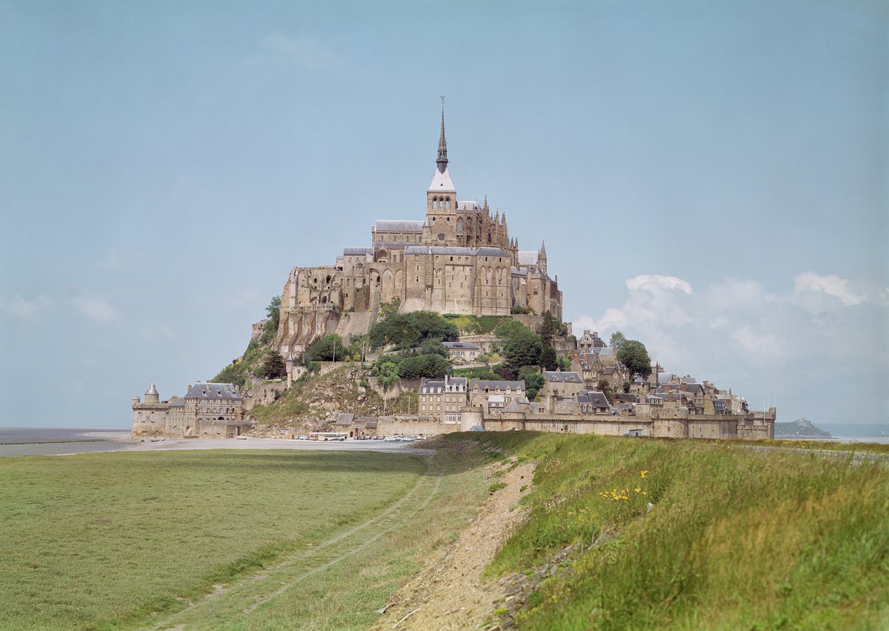 Mont Saint-Michel od French School