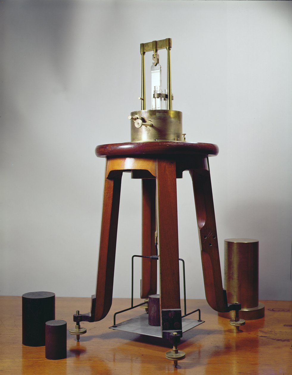 Piezoelektrický křemenný přístroj, navržený Pierrem (1859-1906) a Jacquesem Curiem, 1897 od French School