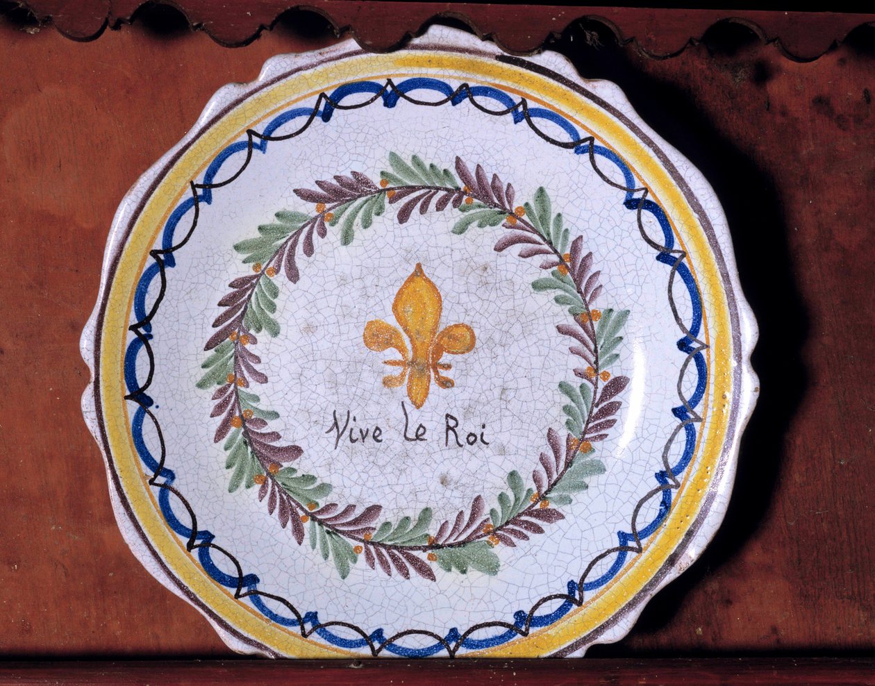 Revoluční deska s monarchistickým motivem (lilie) a nápisem „Ať žije král“ 1790 Nevers. Muzeum Frederica Blandina od French School