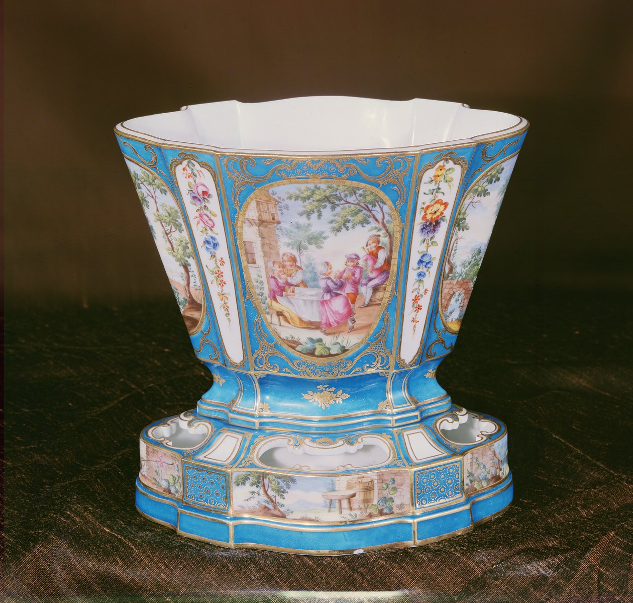 Sevres Eventail blue-celeste květináč (porcelán) od French School