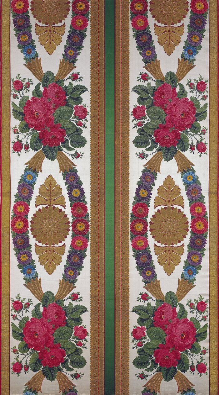 Textil s girlandami ze sedmikrásek a kyticemi růží od Cousin a Bony, Bissardon, Lyon, 1811 (vyšívaný satén) od French School