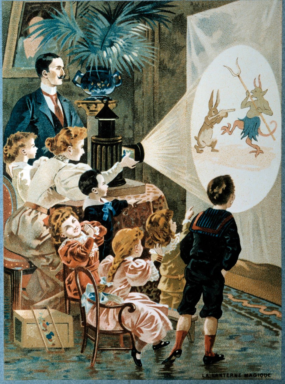 Kouzelná lucerna v rodině Děti se dívají na obrazovku kouzelné lucerny, 20. století (chromolitografie) od French School