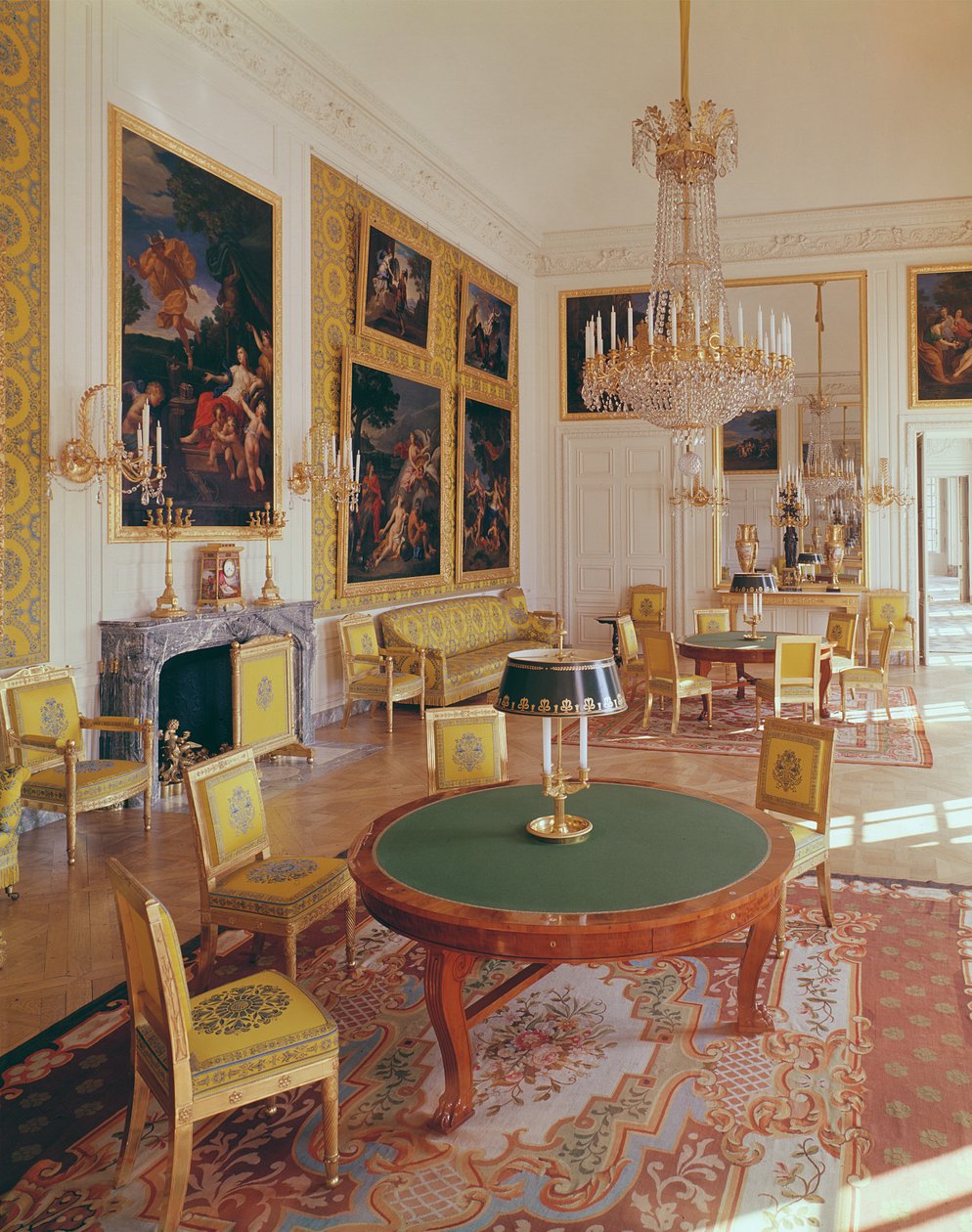 Hlavní přijímací místnost v Grand Trianon od French School