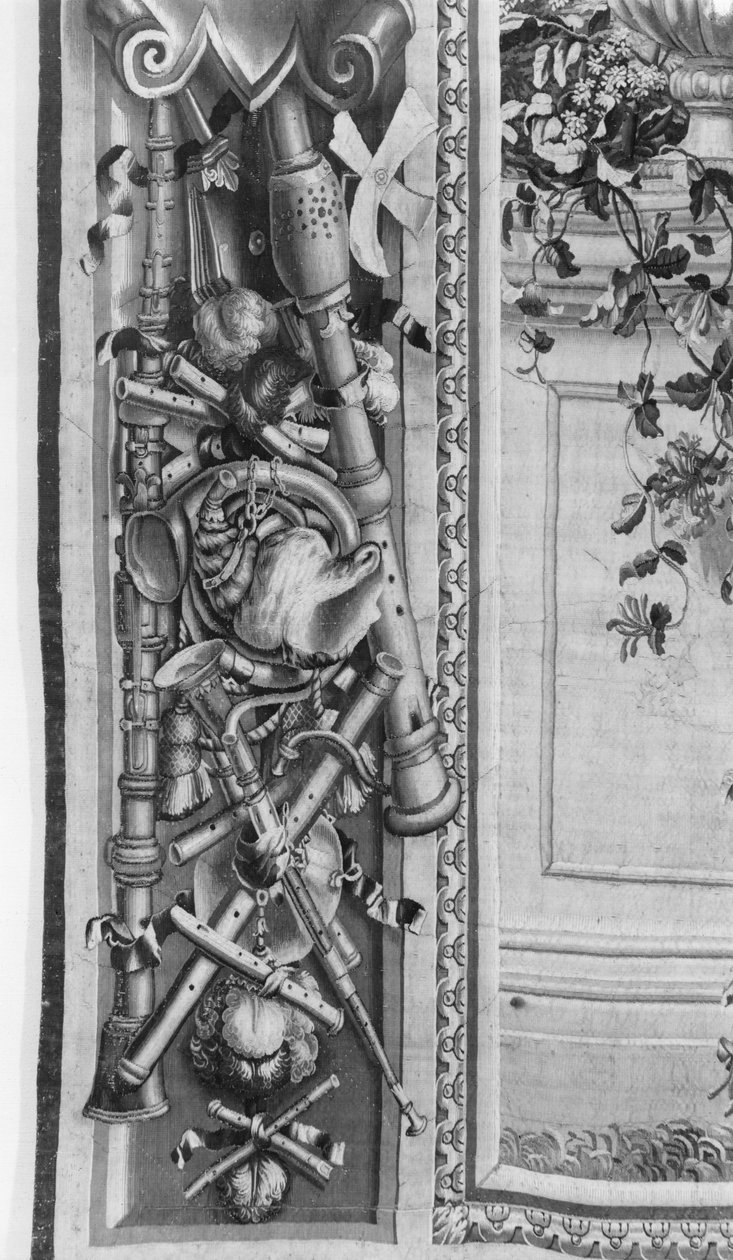 Tapiserie The Seasons, hranice, hudební nástroje, kolem 1670, továrna na gobelíny (detail) od French School