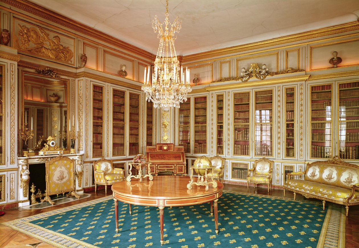 Knihovna Ludvíka XVI. (1754-93) vyzdobená v roce 1781 Rousseauem pod vedením Gabriela od French School