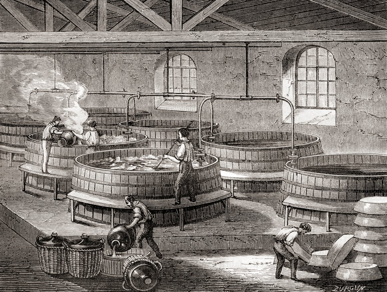 Výroba mýdla ve velkých nádržích v 19. století, z knihy "Les Merveilles de la Science", vydané kolem roku 1870 (rytina). od French School