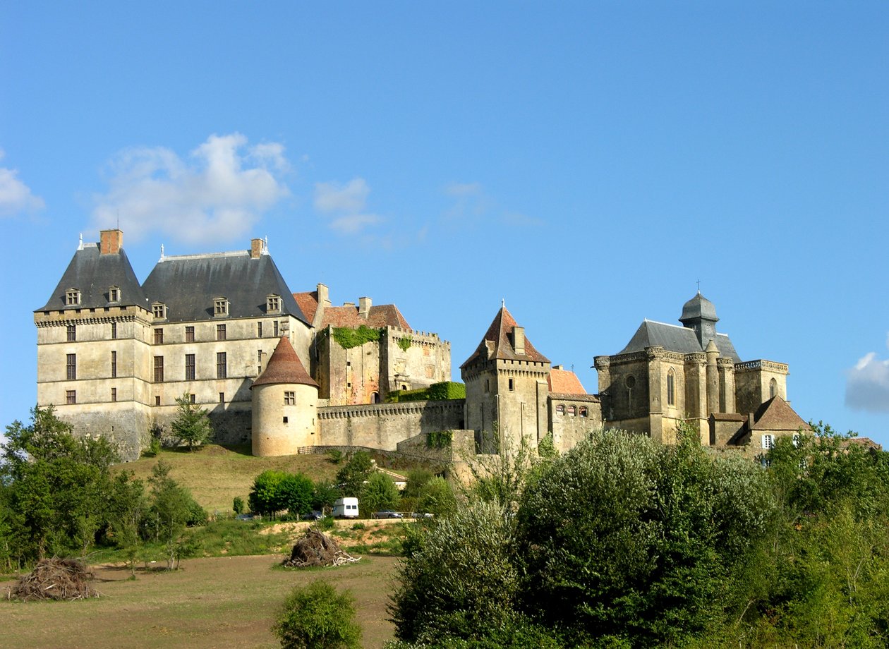 Pohled na hrad Biron, 15.–16. století (viz také 245270) od French School