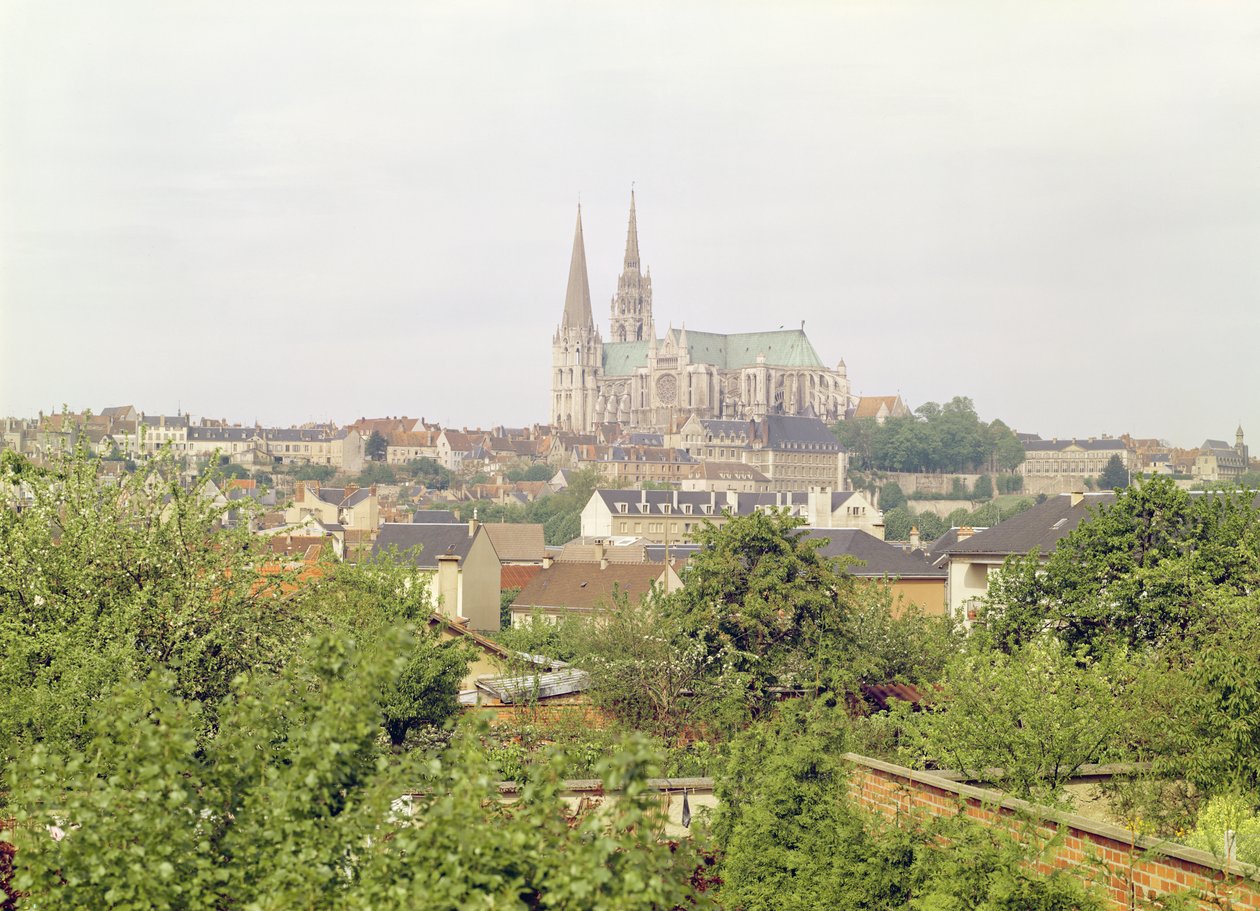 Pohled na katedrálu v Chartres, od jihovýchodu, zahájena 1194 od French School