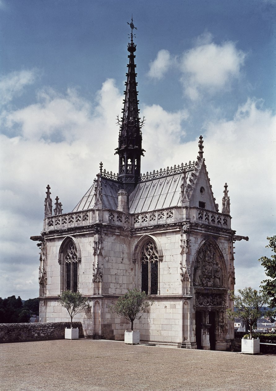Pohled na kapli Saint-Hubert ze zámku Amboise, dokončený v roce 1493 od French School