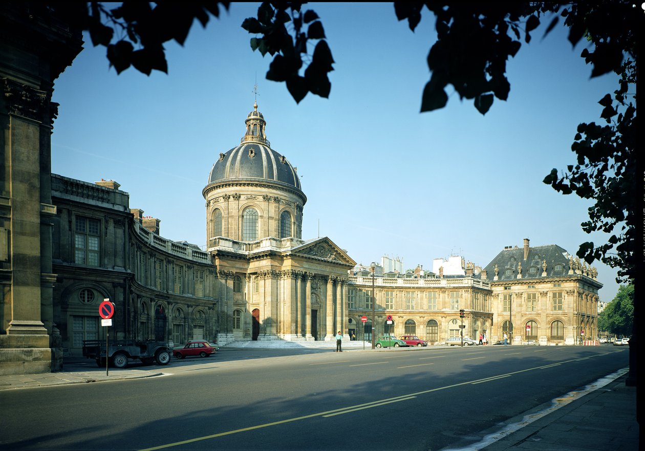 Pohled na Institut de France z Quai Conti, postavený Francois dOrbay (1631-97) a Lambertem, podle návrhů Louis Le Vau (1612-70) 1662-91 od French School