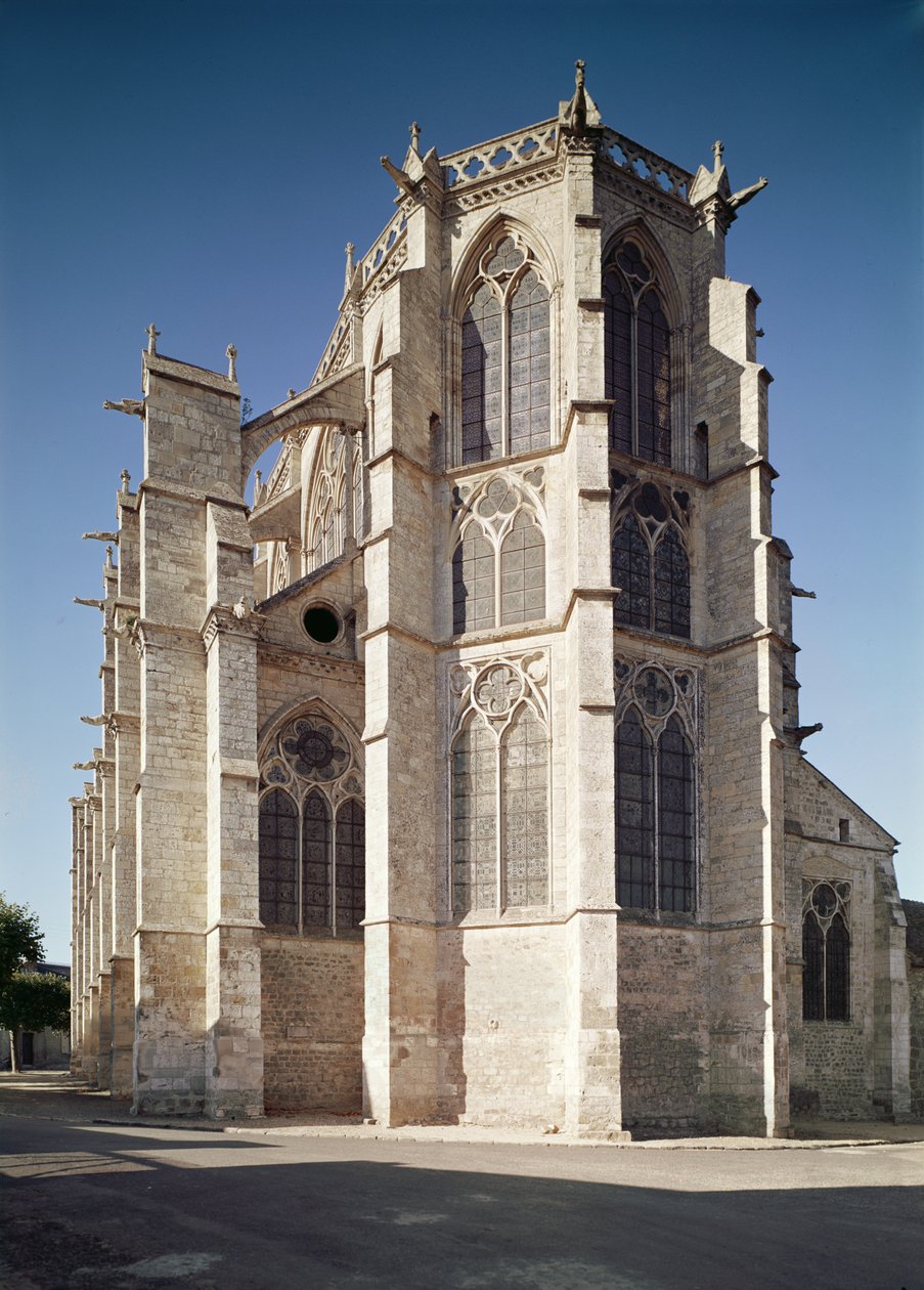 Pohled na chevet kostela, postavený 1260-1320 od French School