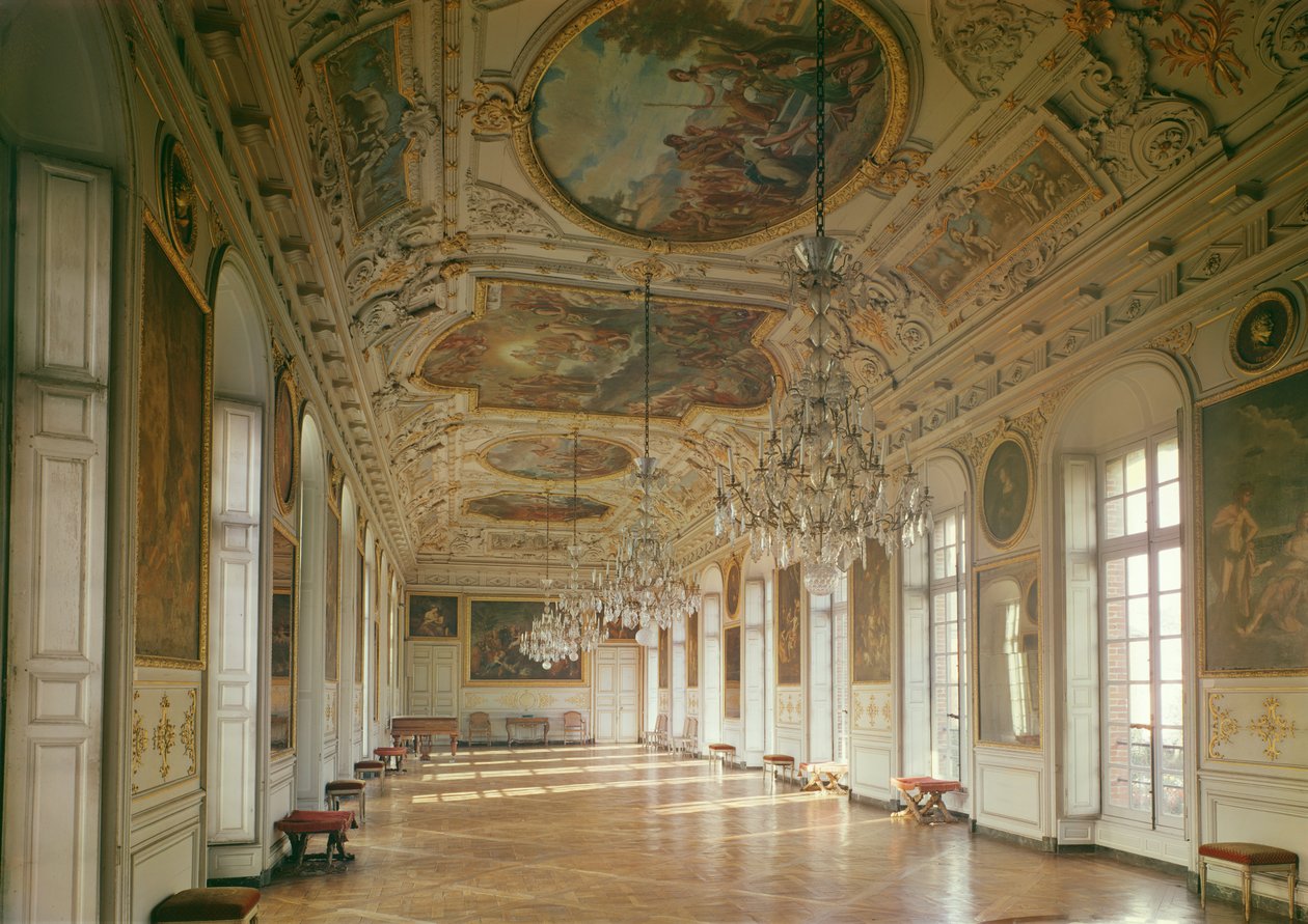 Pohled na galerii známou jako La Belle Inutile, kterou navrhl Robert de Cotte (1656-1735) kolem roku 1700 od French School