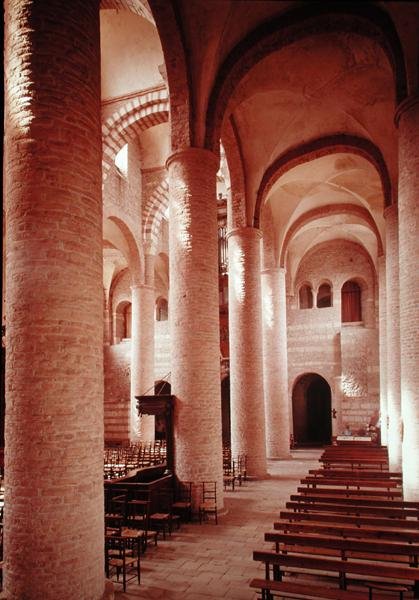 Pohled na severní uličku, při pohledu směrem k narthexu (viz také 162676) od French School