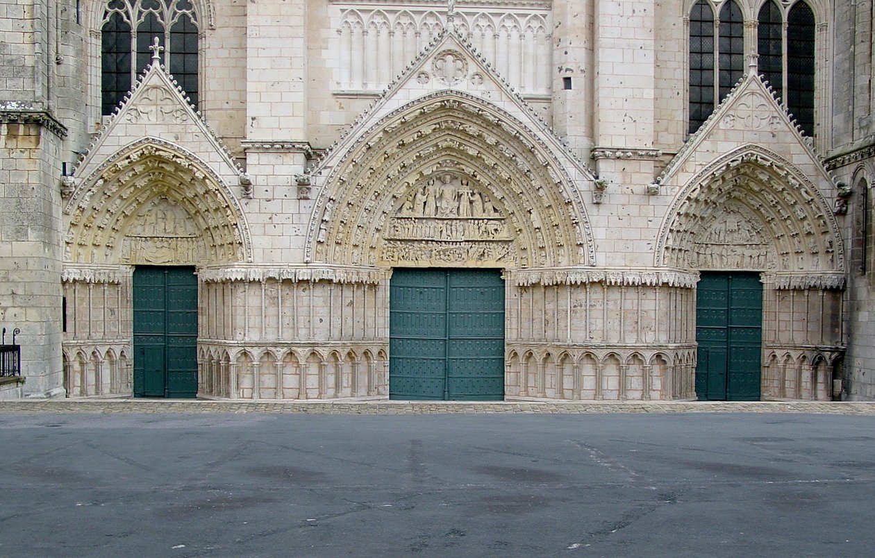 Pohled na západní fasádu od French School