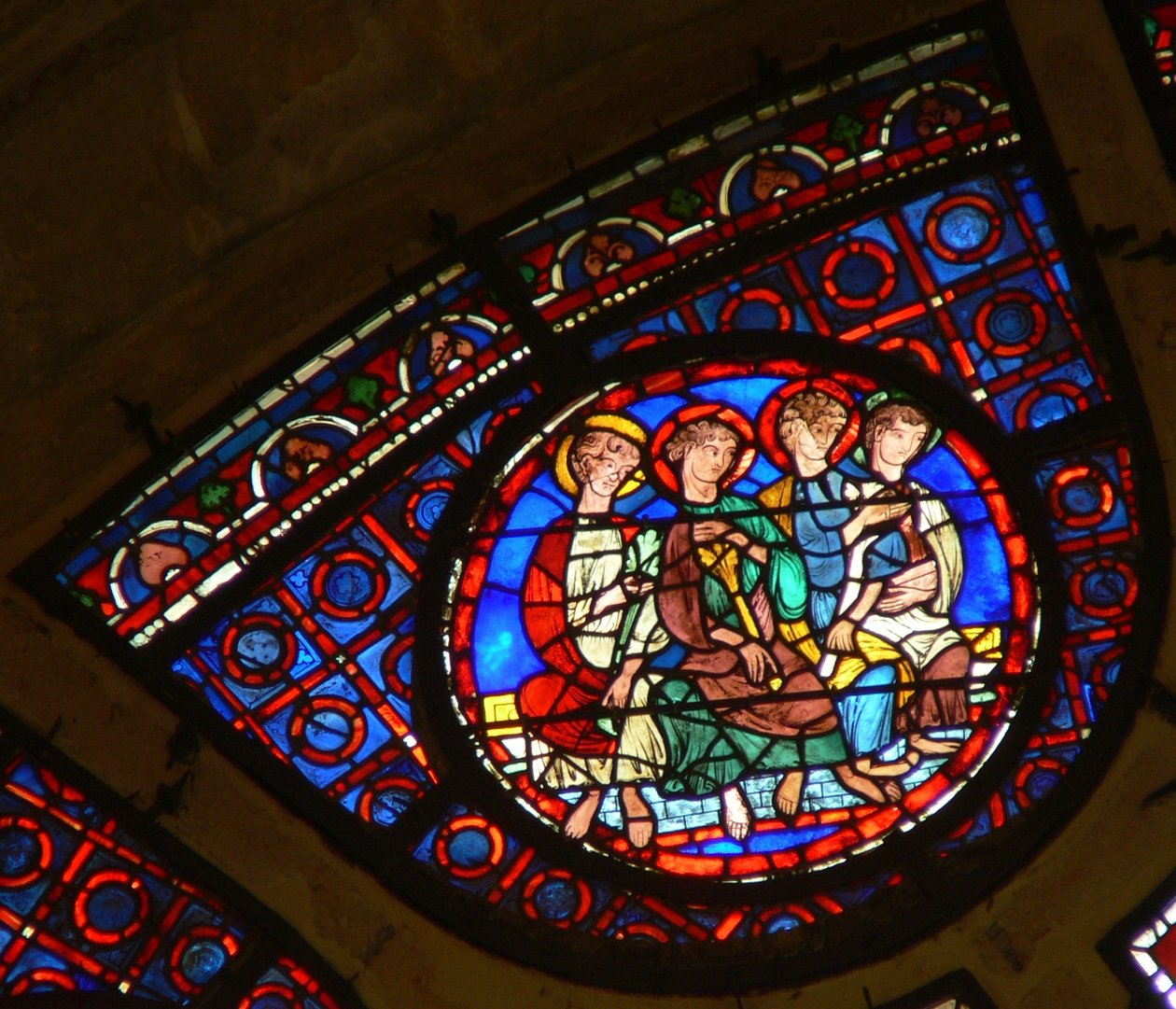 Okno Ww zobrazující čtyři apoštoly od French School