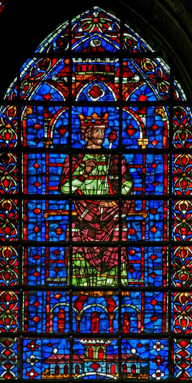 Okno w127 (horní obrázek) zobrazující krále od French School