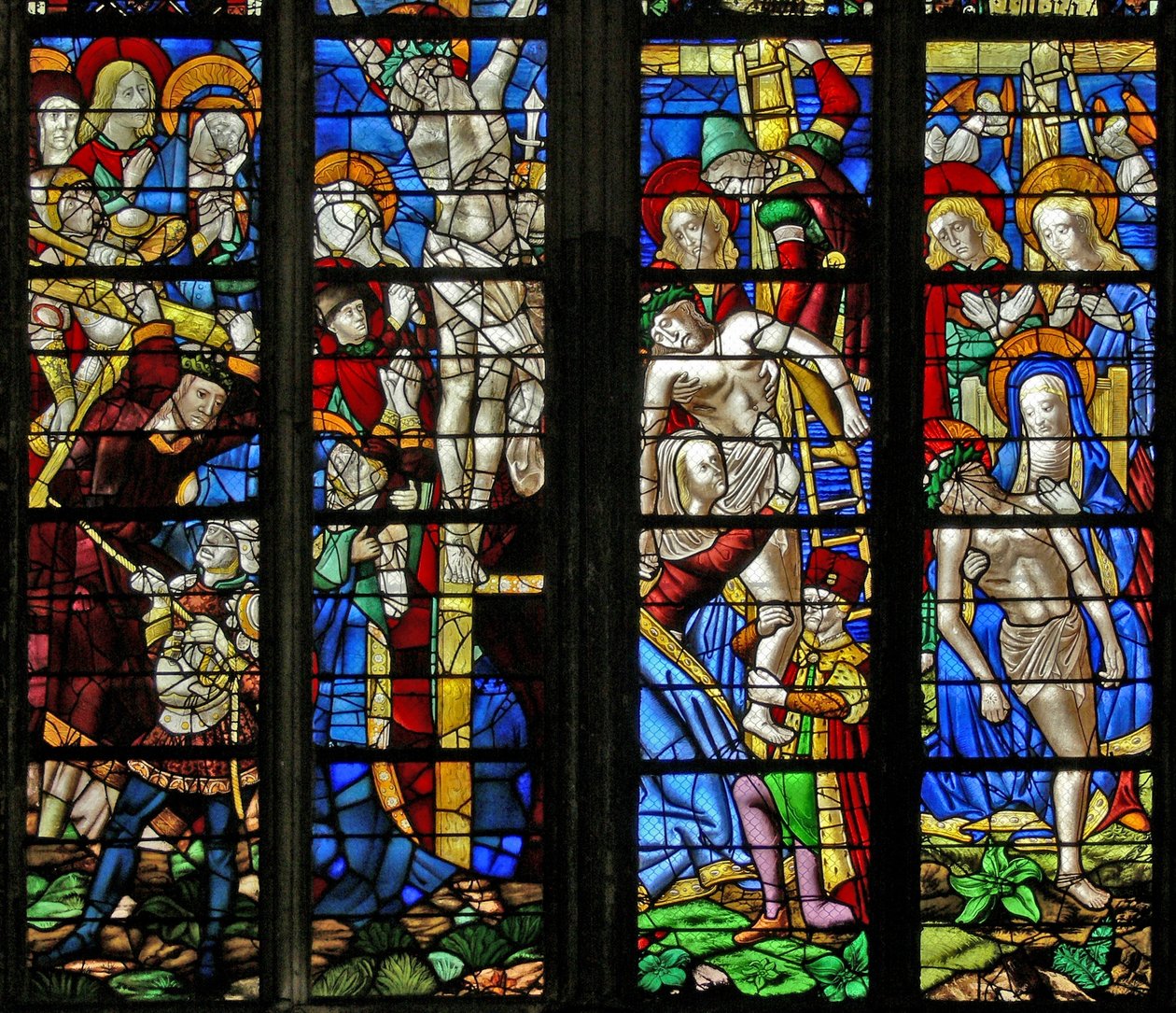 Okno w51 zobrazující Via Crucis, Ukřižování, Depozice a Pieta od French School