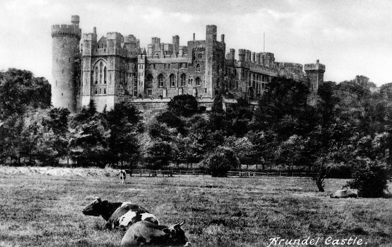 Arundel Castle, West Sussex, počátek 20. století. od Frith and Co