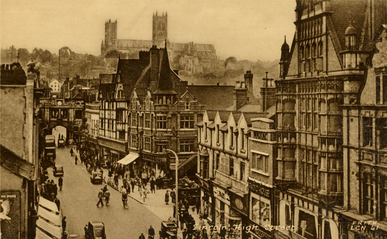 Lincoln High Street, konec 19.-začátek 20. století. od Frith and Co