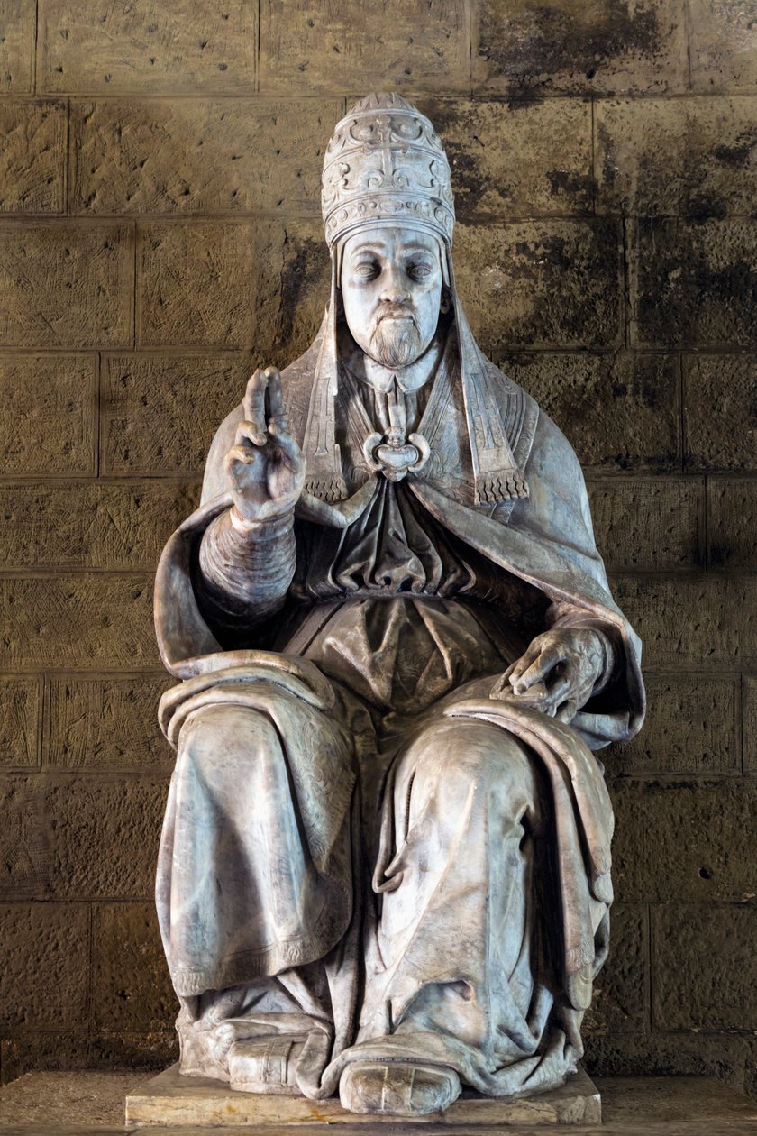 Socha papeže Julia III. od sochaře Fulvia Signoriniho v paláci Chigi Saracini, Siena, provincie Siena, Toskánsko, Itálie (foto) od Fulvio Signorini