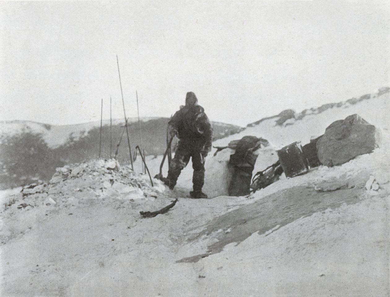 Browning u dveří iglú, 1912, 1913 od G. Murray Levick