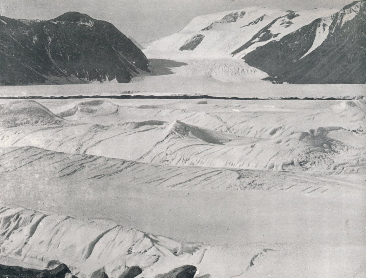 Crevass Ice at Entrance to Priestley Glacier, c1911, 1913 od G. Murray Levick