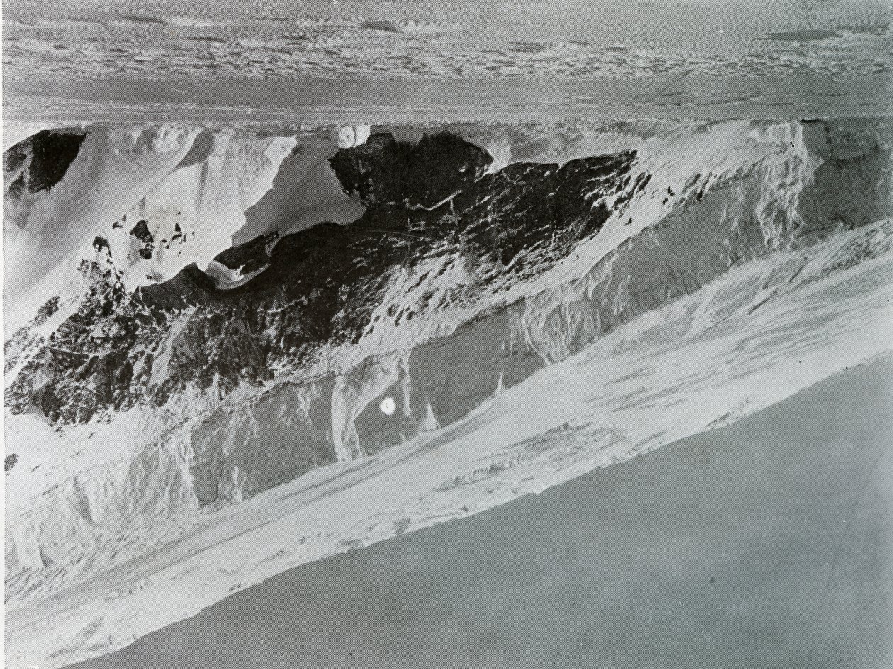 Svah varovného ledovce, c1911, 1913 od G. Murray Levick