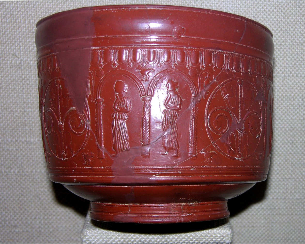 Dragondorffův pohár, z Graufesenque, cca 150 př.nl (terakota) od Gallo Roman