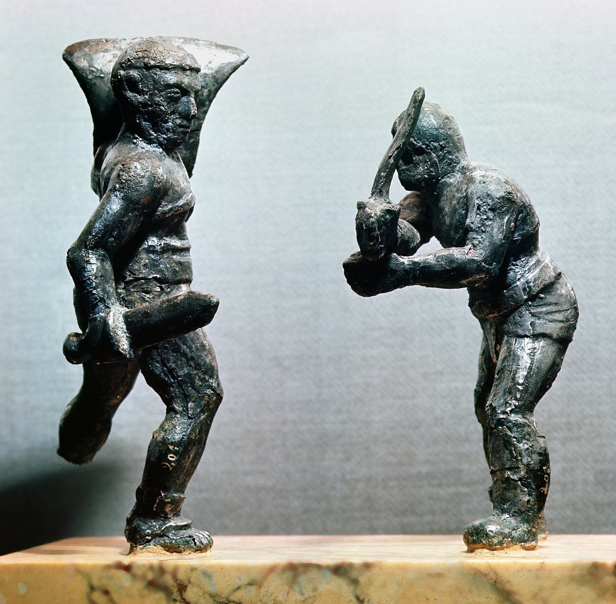 Dva gladiátoři v boji (bronz) od Gallo Roman