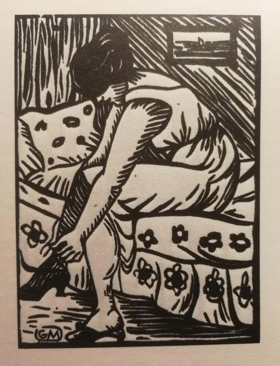 Žena tahající punčochy, dřevoryt, z Galerie Barbery (Paříž) od Gaspard Maillol