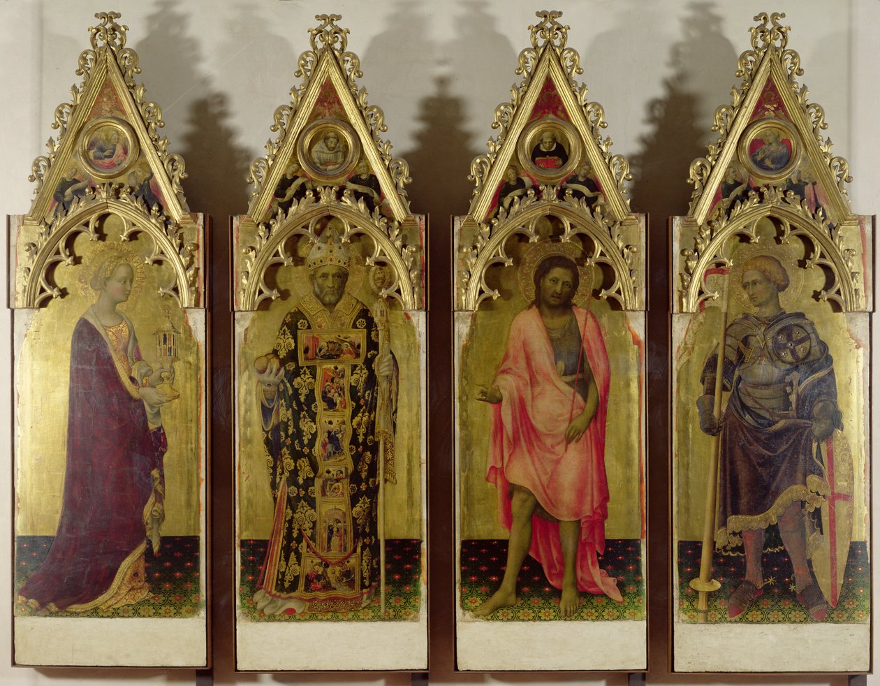 Čtyři světci z polyptychu Quaratesi: Máří Magdalena, sv. Mikuláš, sv. Jan Křtitel a sv. Jiří, 1425 (tempera na panelu) (podrobnosti viz 85683 a 85684) od Gentile da Fabriano