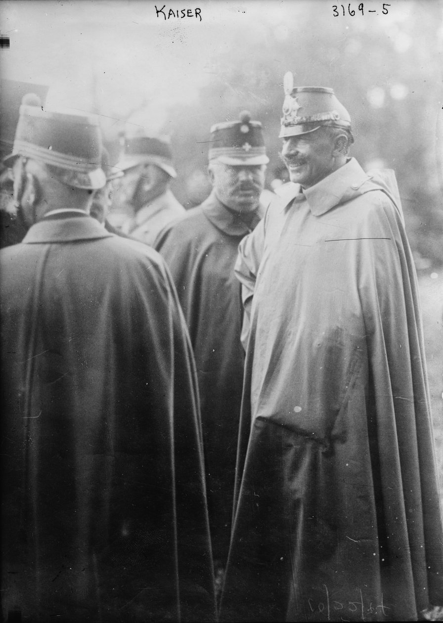 Kaiser Wilhelm se svými vojáky, 1914-18 od George Grantham Bain