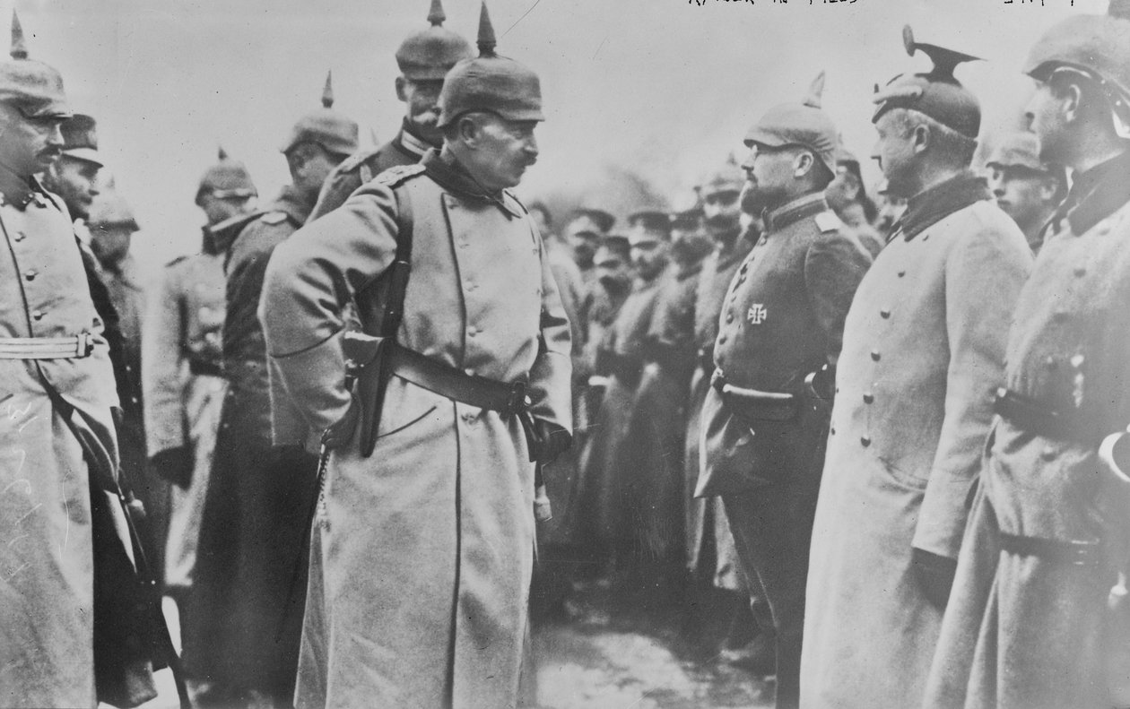 Kaiser Wilhelm se svými vojáky, 1914-18 od George Grantham Bain