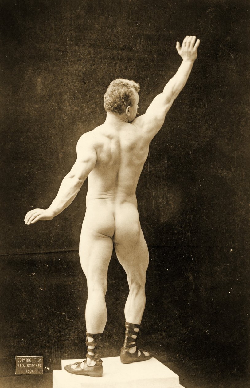 Eugen Sandow, v klasické starověké řecko-římské póze, kolem roku 1894 od George Steckel