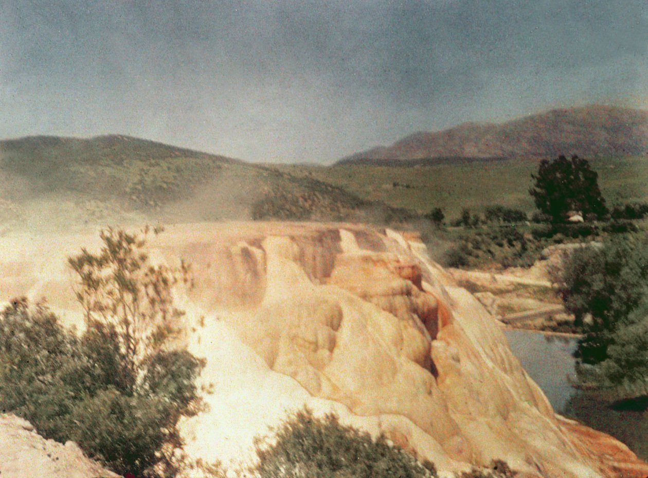 Vodopád (autochrom) od George Bernard Shaw