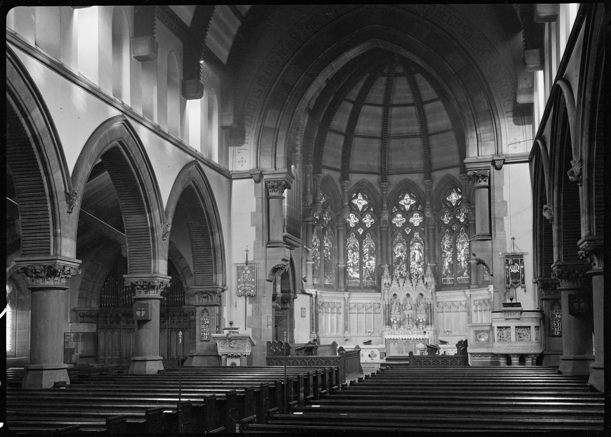 Kostel svatého Clementa, Chapeltown Road, Sheepscar, Leeds, 1942. od George Bernard Wood