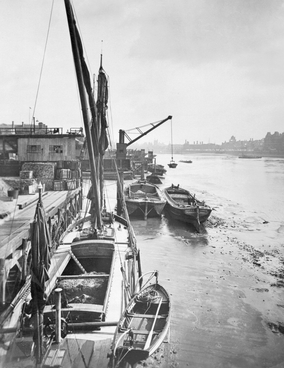 Albertovo nábřeží směrem k paláci Lambeth z mostu Vauxhall v Londýně od George Davison Reid