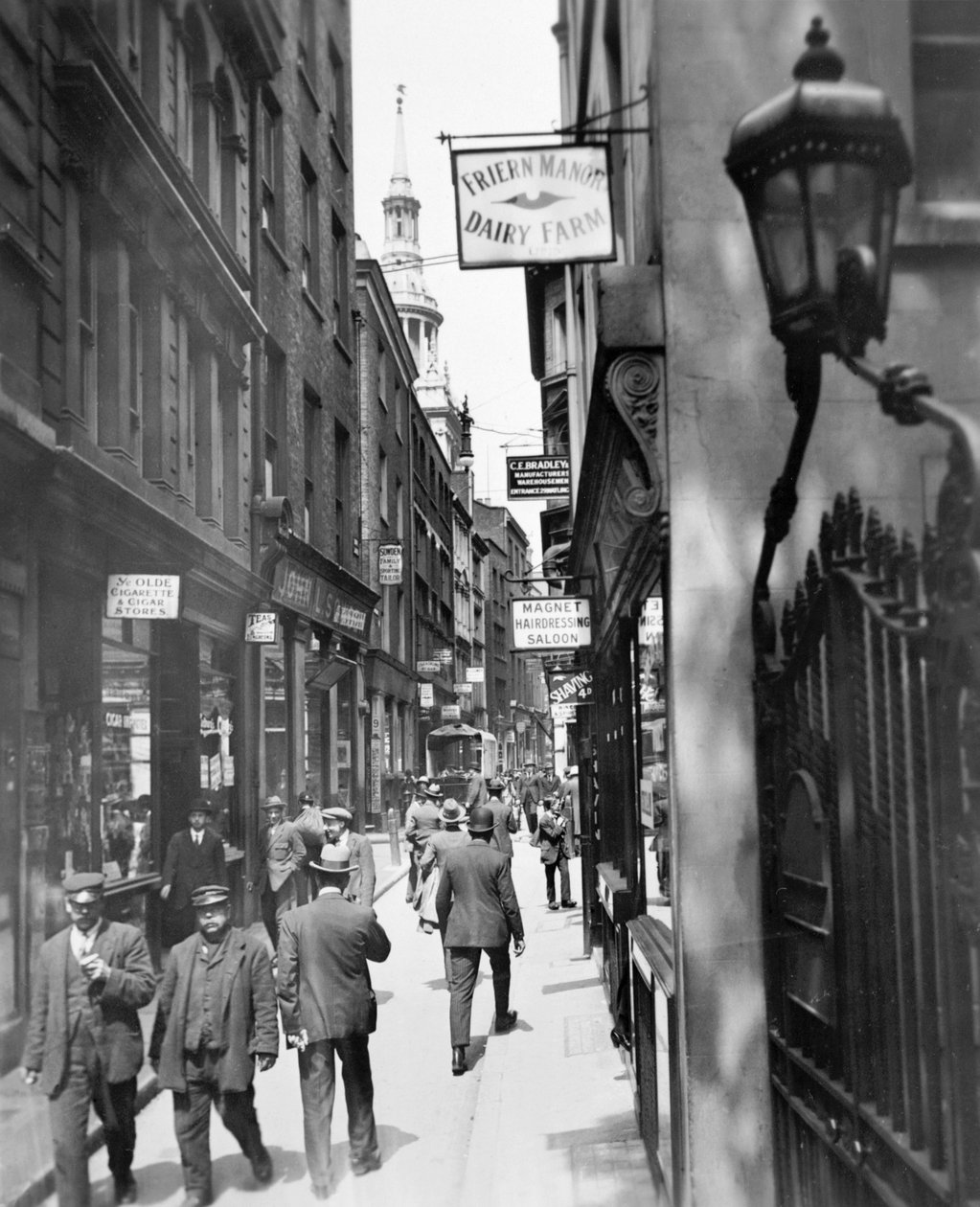 Bow Lane při pohledu na sever, City of London, 20. léta 20. století od George Davison Reid