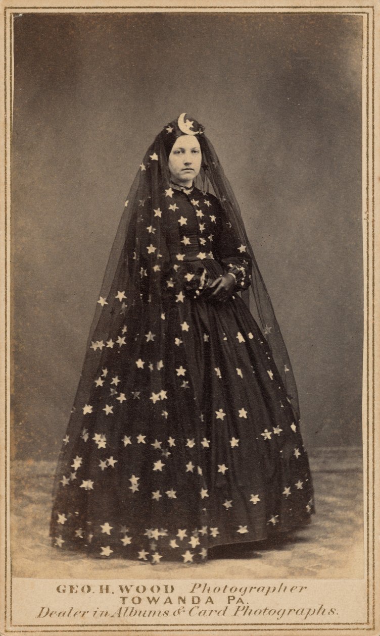 Žena v kostýmu Královny noci,c. 1860 (foto) od George H. Wood