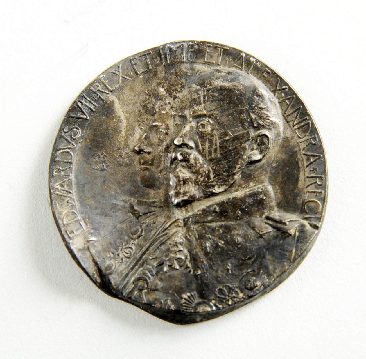 Medaile na památku korunovace Edwarda VII. a královny Alexandry od George James Frampton