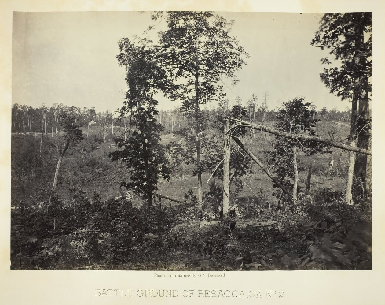 Battle Ground of Resacca, GA, č. 2, 1866. od George N. Barnard