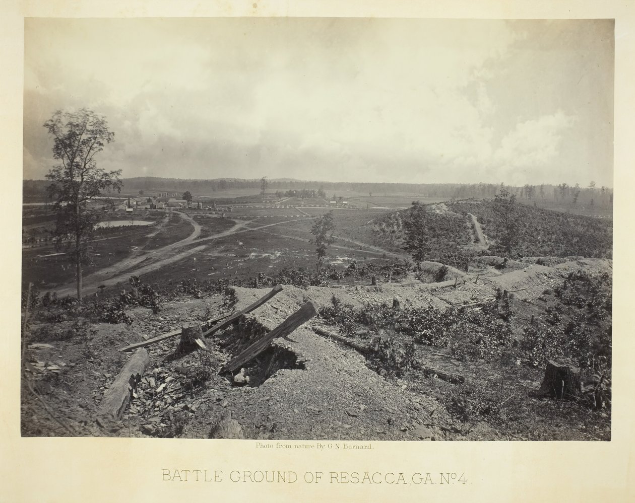 Battle Ground of Resacca, GA, č. 4, 1866. od George N. Barnard