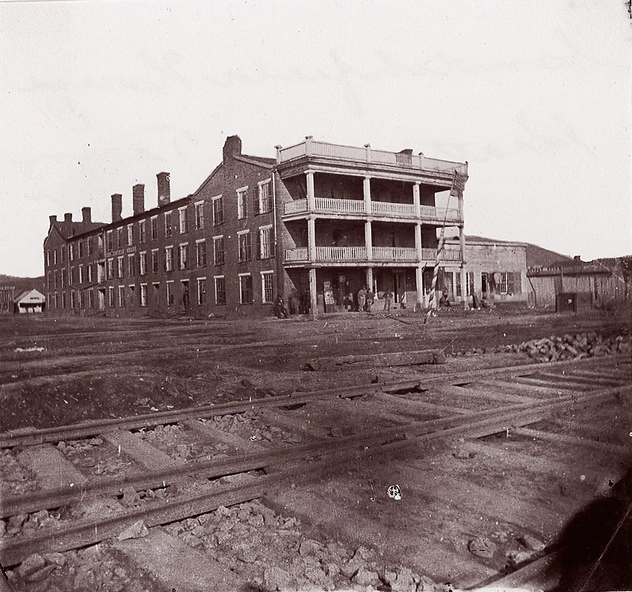 Crutchfield House, Chattanooga, Tennessee, ca. 1864. od George N. Barnard