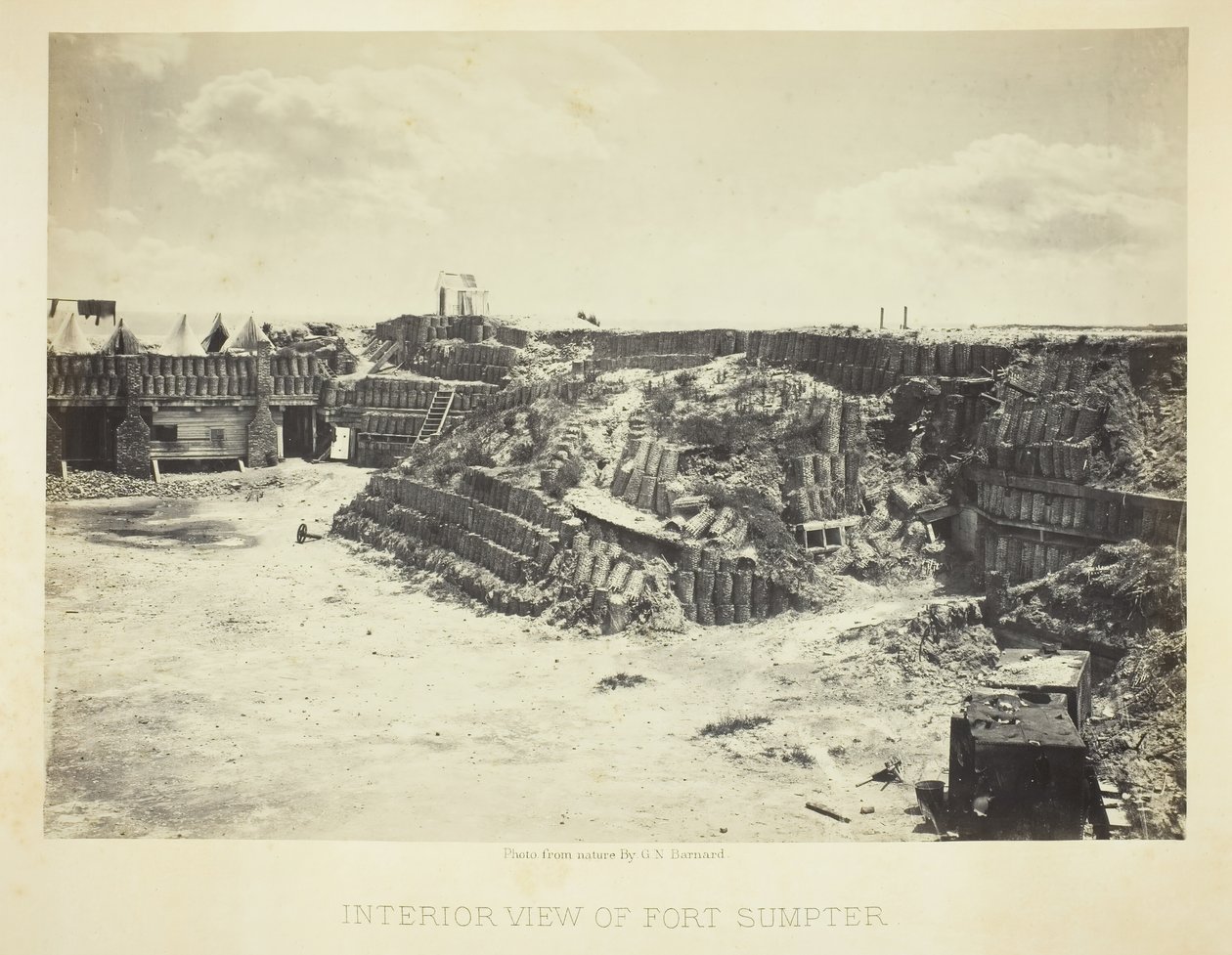 Vnitřní pohled na Fort Sumpter, 1866. od George N. Barnard